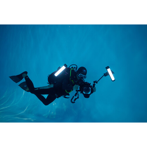 Осветитель светодиодный Godox Dive Light WT25D для подводной съемки