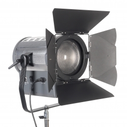 Осветитель студийный GreenBean Fresnel 200 LED X3 Bi-color DMX