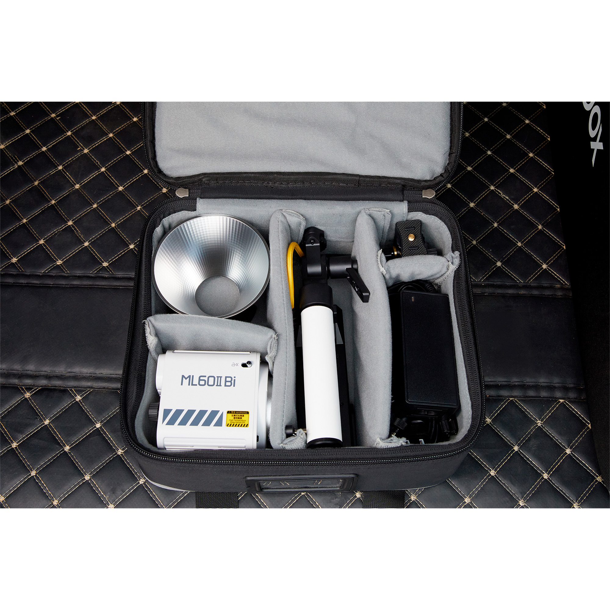 Осветитель светодиодный Godox ML60II Bi Kit1 (с AK-B01) Осветитель светодиодный Godox ML60II Bi Kit1 (с AK-B01)
